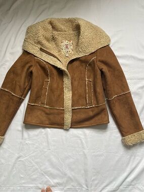 Women’s Tan Faux Suede Teddy Jacket with Cream Sherpa uLining